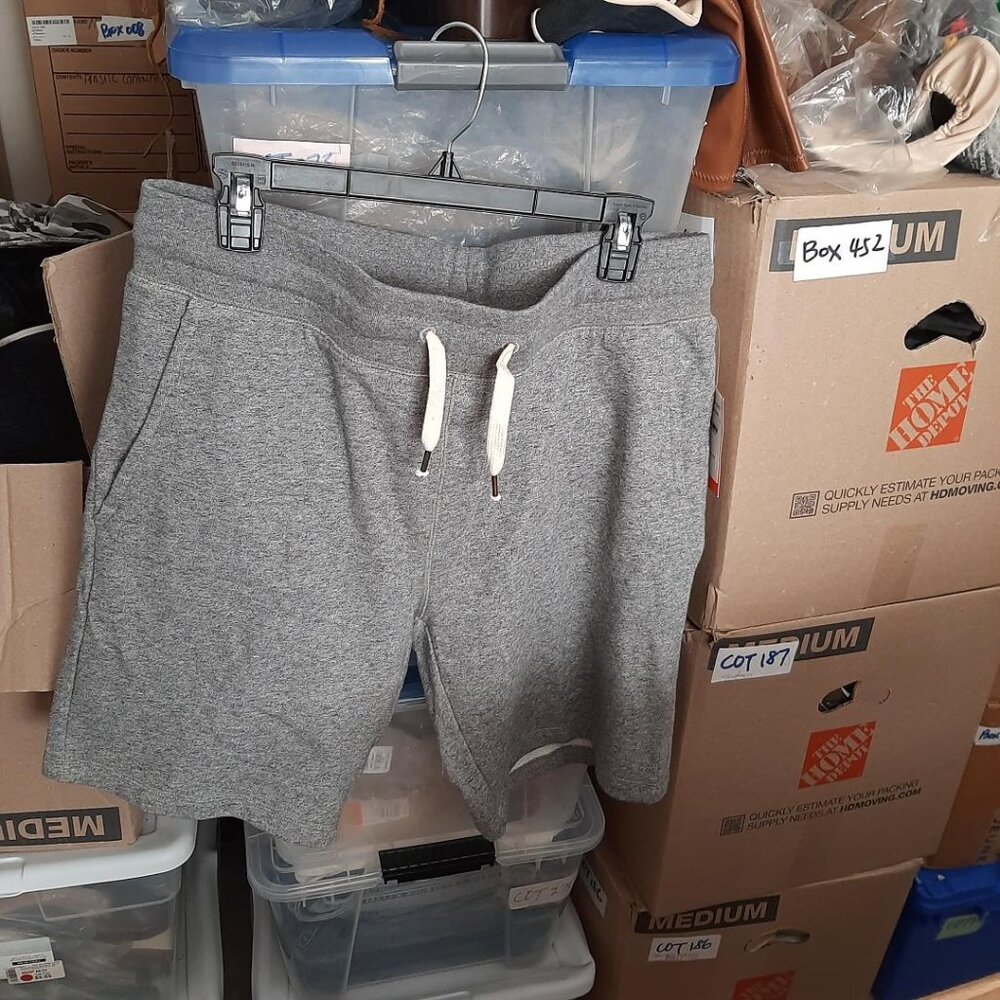 NEW W TAG ! Joe Fresh Women Short Charcoal Mix Size M